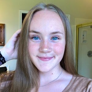 Meet your Posher, Lexi